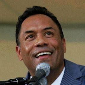 Roberto Alomar worth