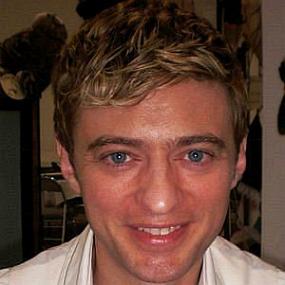 Crispin Freeman worth