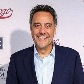 height of Brad Garrett