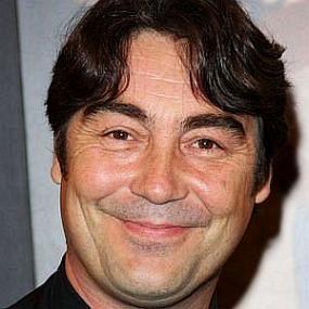 height of Nathaniel Parker